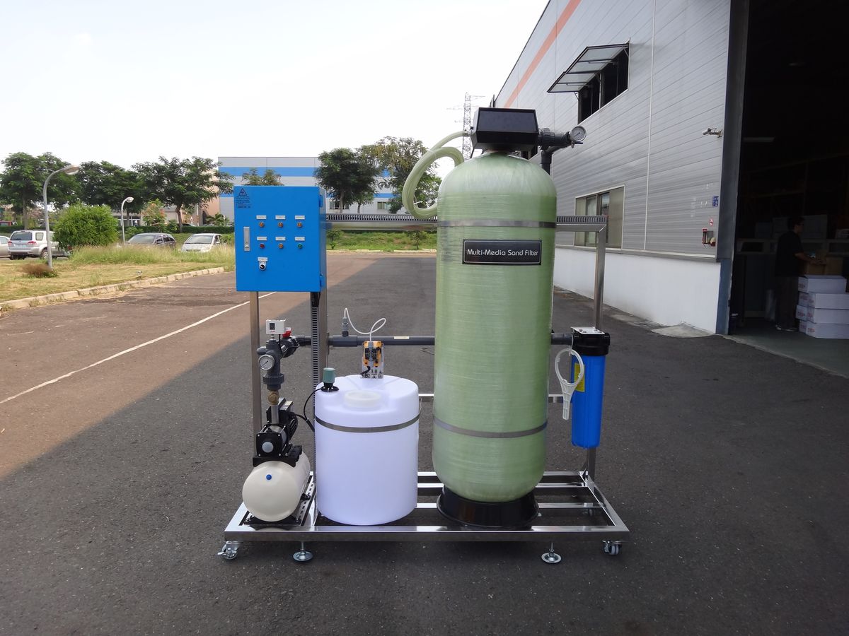 Skid-mounted multimedia filter